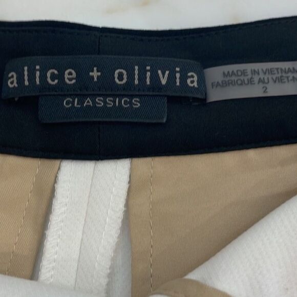 Alice + Olivia Halter Top and Shorts size 2 - Picture 6 of 8